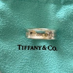 Tiffany & Co. 1837 concave in Sterling Silver
